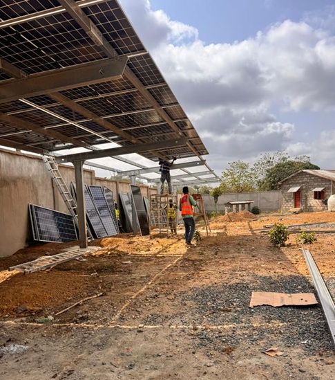 Sierra Leone - Carport solaire en acier de 270 kWc